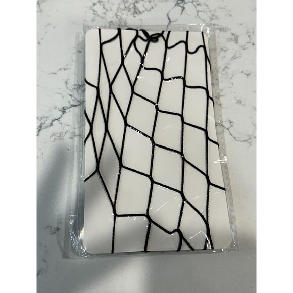 NWT Fishnet Stockings 4 pack Black - Picture 2 of 8